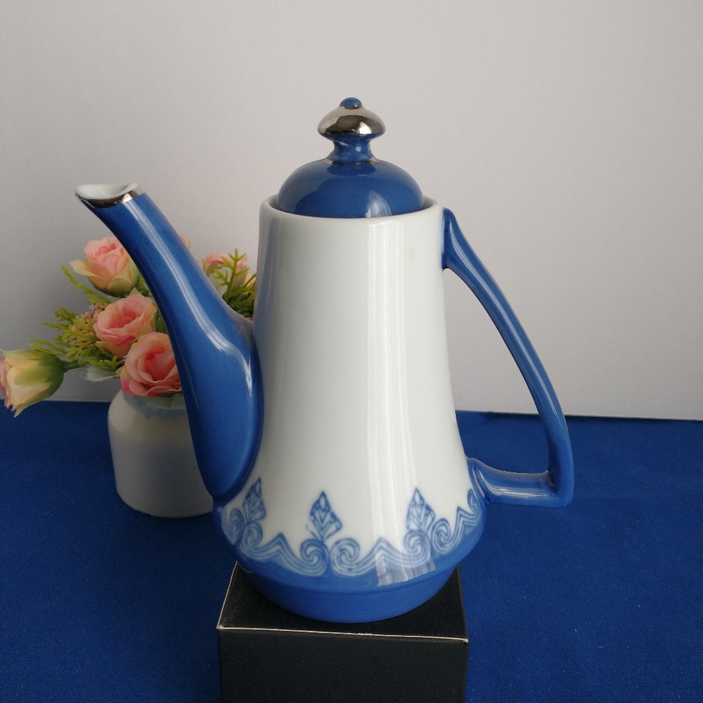 BOMBAY Tea Kettle Beautiful